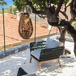 Apartment Proche Monaco, Vue Mer, Acces Et Jardin Privatif