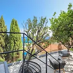 Proche Monaco, Vue Mer, Acces Et Jardin Privatif *