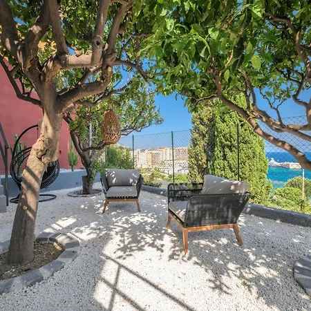 아파트 Proche Monaco, Vue Mer, Acces Et Jardin Privatif
