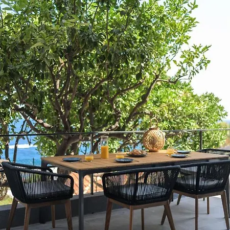 Proche Monaco, Vue Mer, Acces Et Jardin Privatif * 카프다일