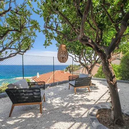 Proche Monaco, Vue Mer, Acces Et Jardin Privatif 아파트