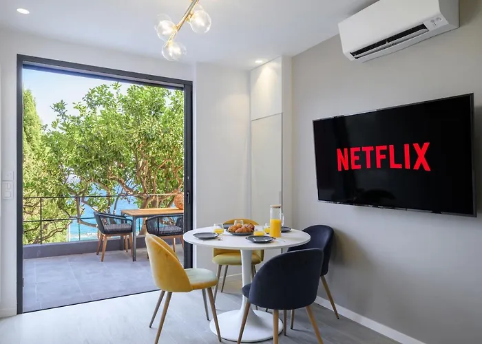 Proche Monaco, Vue Mer, Acces Et Jardin Privatif Кап-д'Ай