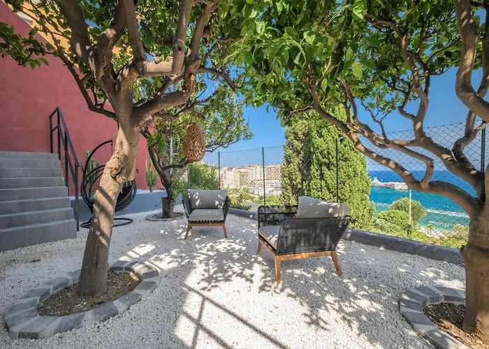 Апартаменты Proche Monaco, Vue Mer, Acces Et Jardin Privatif