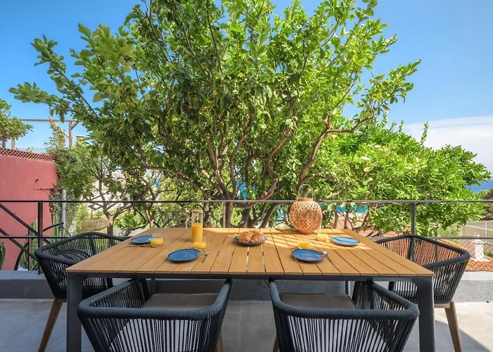 Proche Monaco, Vue Mer, Acces Et Jardin Privatif Апартаменты *