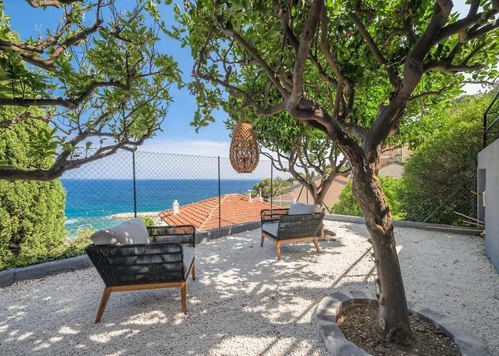 Proche Monaco, Vue Mer, Acces Et Jardin Privatif Apartamento